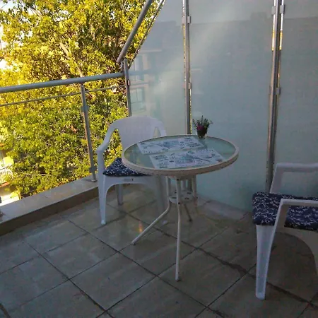 Улица „Слънчев Бряг“ Apartman